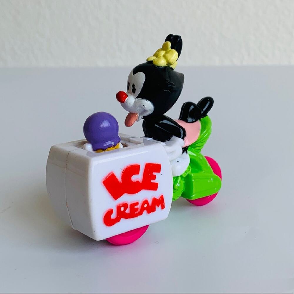 1993 Warner Bros Dot Action Figure